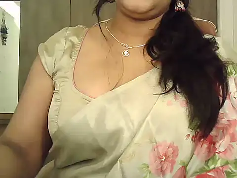 Spandana Sweety online show from February 5, 6:31 am