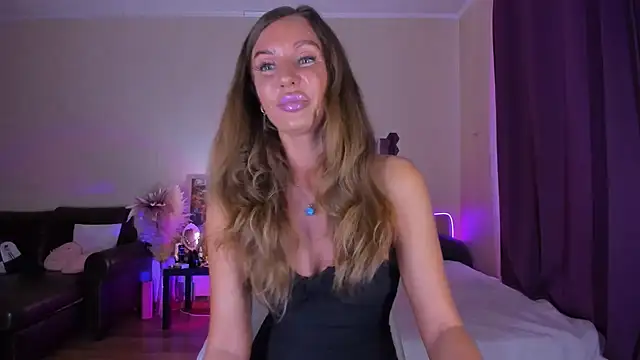 EmmaAbramson online show from May 18, 10:53 am