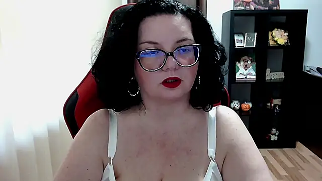 MissTroublle online show from March 7, 11:16 am