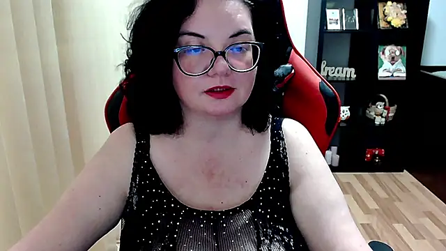 MissTroublle online show from May 15, 10:35 am