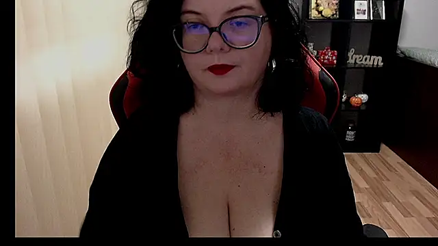 MissTroublle online show from February 9, 12:14 pm