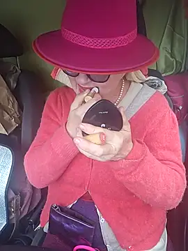 MucMilf59 online show from November 21, 10:25 am