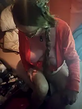 MucMilf59 online show from April 14, 7:30 pm