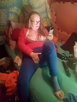 MucMilf59 online show from November 17, 8:24 pm