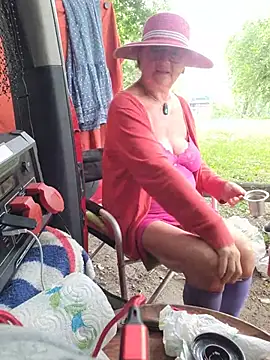 MucMilf59 online show from May 30, 7:47 am