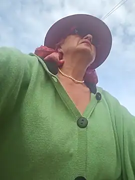 MucMilf59 online show from October 21, 9:52 am