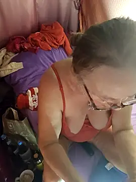 MucMilf59 online show from October 15, 8:39 pm