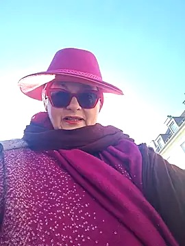 MucMilf59 online show from November 6, 10:30 am