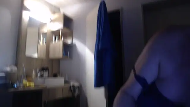 MucMilf59 online show from March 12, 10:03 pm