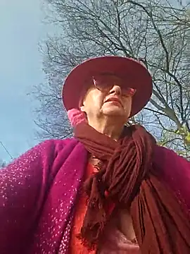 MucMilf59 online show from November 13, 9:24 am