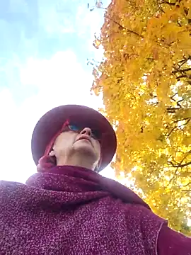 MucMilf59 online show from October 15, 8:33 am