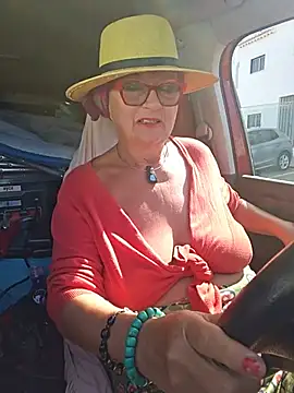 Snapshot of MucMilf59 chatting on July 9, 8:59 am MucMilf59 online show from July 9, 8:59 am