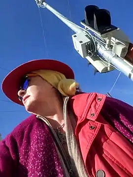 Snapshot of MucMilf59 chatting on February 28, 10:15 am MucMilf59 online show from February 28, 10:15 am