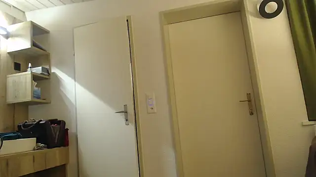 MucMilf59 online show from March 14, 7:25 am