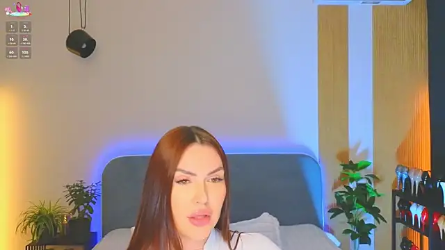 Kira from UA online show from April 13, 11:42 pm