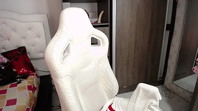 Snapshot of infinitysex1 chatting on February 24, 10:36 pm infinitysex1 online show from February 24, 10:36 pm