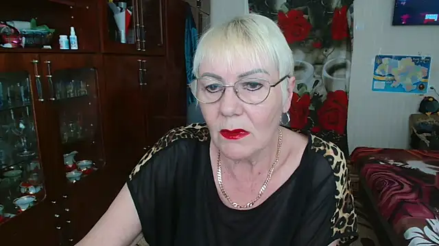 JenaCheim online show from April 4, 5:47 am