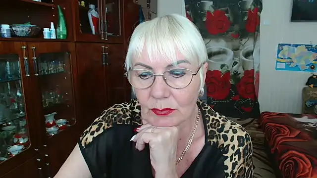 JenaCheim online show from May 15, 6:44 am