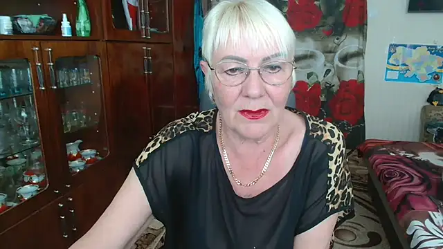 JenaCheim online show from May 7, 7:01 am