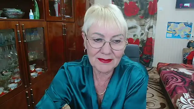 JenaCheim online show from April 10, 7:15 am
