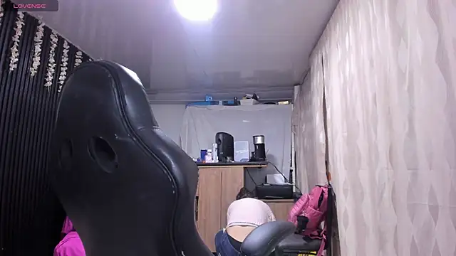 lalanaughty online show from September 22, 10:43 am