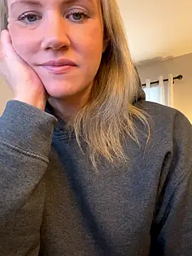 Snapshot of Kay_Cakes chatting on March 3, 2:24 pm Kay Cakes online show from March 3, 2:24 pm