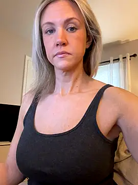 Kay Cakes online show from November 21, 1:54 pm