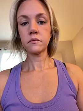 Kay Cakes online show from November 10, 4:23 pm