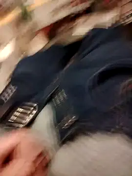 Snapshot of Gazda12 chatting on February 3, 3:53 am Gazda12 online show from February 3, 3:53 am