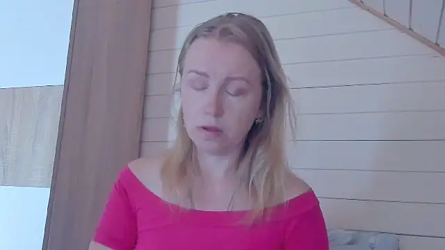 I AM MILF online show from July 22, 6:37 am