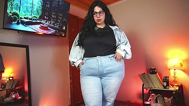 coraline latin online show from February 20, 1:02 am