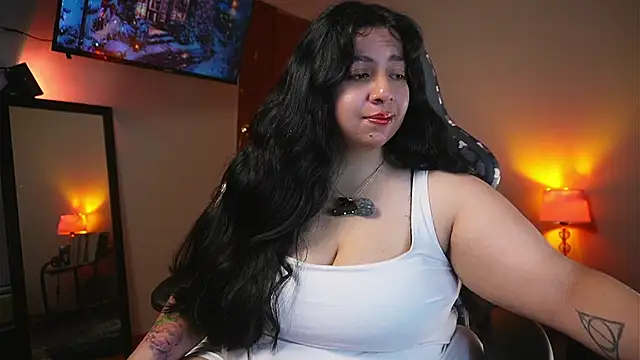 coraline latin online show from December 1, 10:21 pm