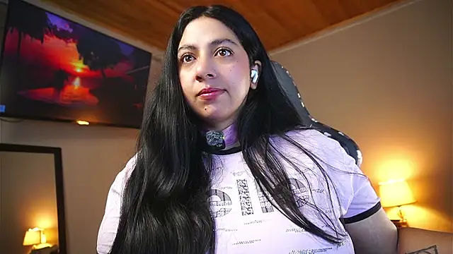 coraline latin online show from April 14, 12:54 pm