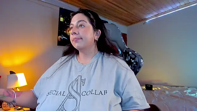 coraline latin online show from February 4, 10:24 pm