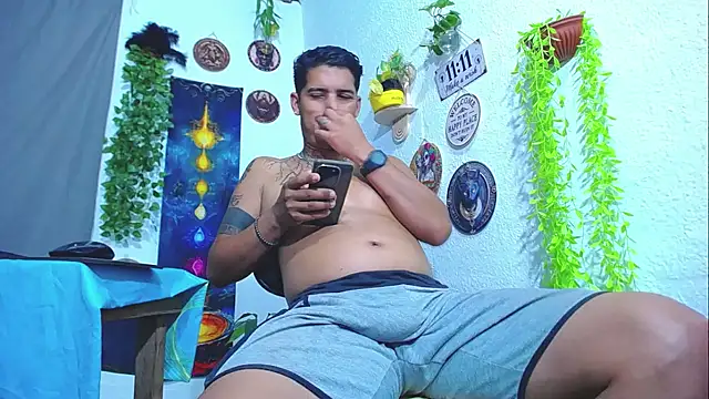 Zack Grey online show from June 27, 11:16 am