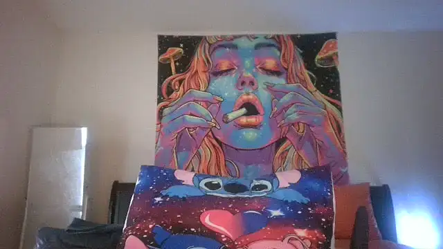 Snapshot of EnticingAaliyah chatting on October 18, 5:48 pm EnticingAaliyah online show from October 18, 5:48 pm