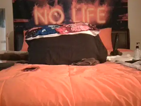 Snapshot of EnticingAaliyah chatting on December 11, 5:59 pm EnticingAaliyah online show from December 11, 5:59 pm