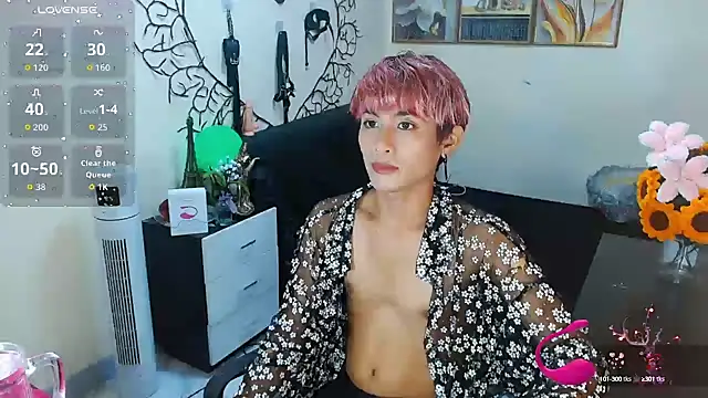 Snapshot of WildestTwink chatting on October 14, 6:41 pm WildestTwink online show from October 14, 6:41 pm