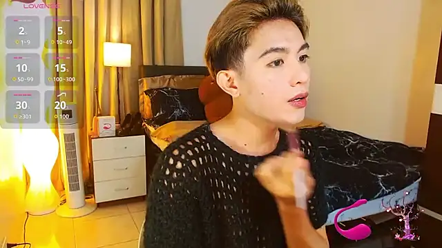 Snapshot of WildestTwink chatting on June 29, 5:01 pm WildestTwink online show from June 29, 5:01 pm
