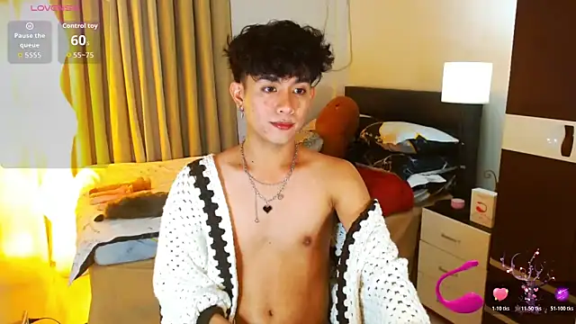 WildestTwink online show from March 25, 5:45 pm