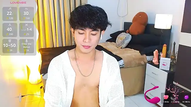 WildestTwink online show from March 13, 5:40 pm