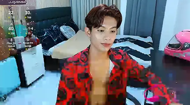 Snapshot of WildestTwink chatting on March 8, 10:45 pm WildestTwink online show from March 8, 10:45 pm