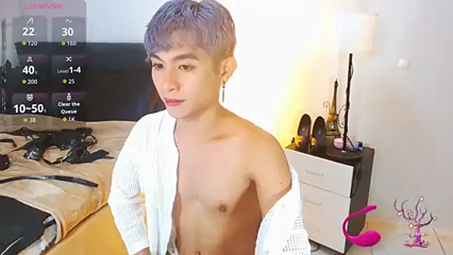 WildestTwink online show from April 13, 6:23 pm