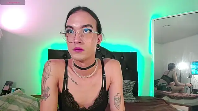 joaisaza online show from February 5, 12:56 pm