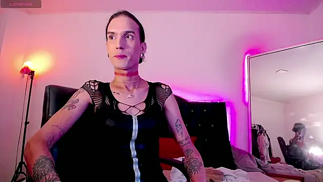 joaisaza online show from October 13, 2:35 am