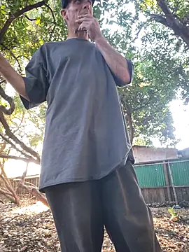 Snapshot of 415cali925 chatting on October 21, 12:00 am 415cali925 online show from October 21, 12:00 am