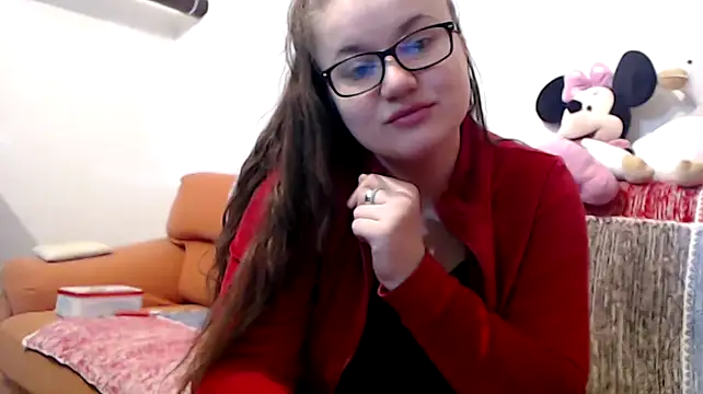 Snapshot of sweethelena950 chatting on February 9, 11:25 pm sweethelena950 online show from February 9, 11:25 pm