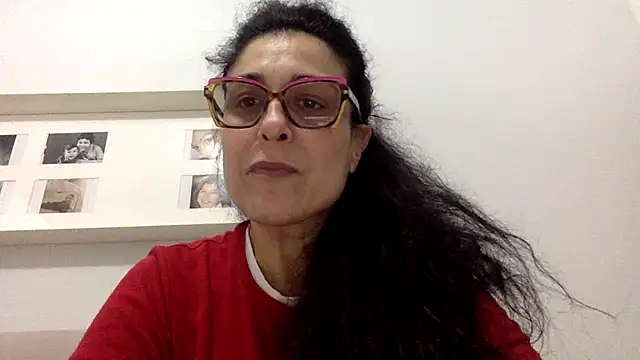 Snapshot of crudeliafrancy chatting on February 25, 3:45 pm crudeliafrancy online show from February 25, 3:45 pm