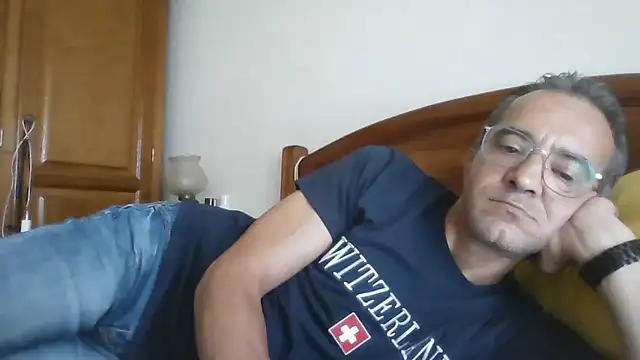 Snapshot of CarlosRocha73 chatting on July 7, 11:03 am CarlosRocha73 online show from July 7, 11:03 am