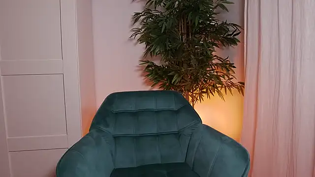 StracciaStella- online show from February 12, 5:45 pm